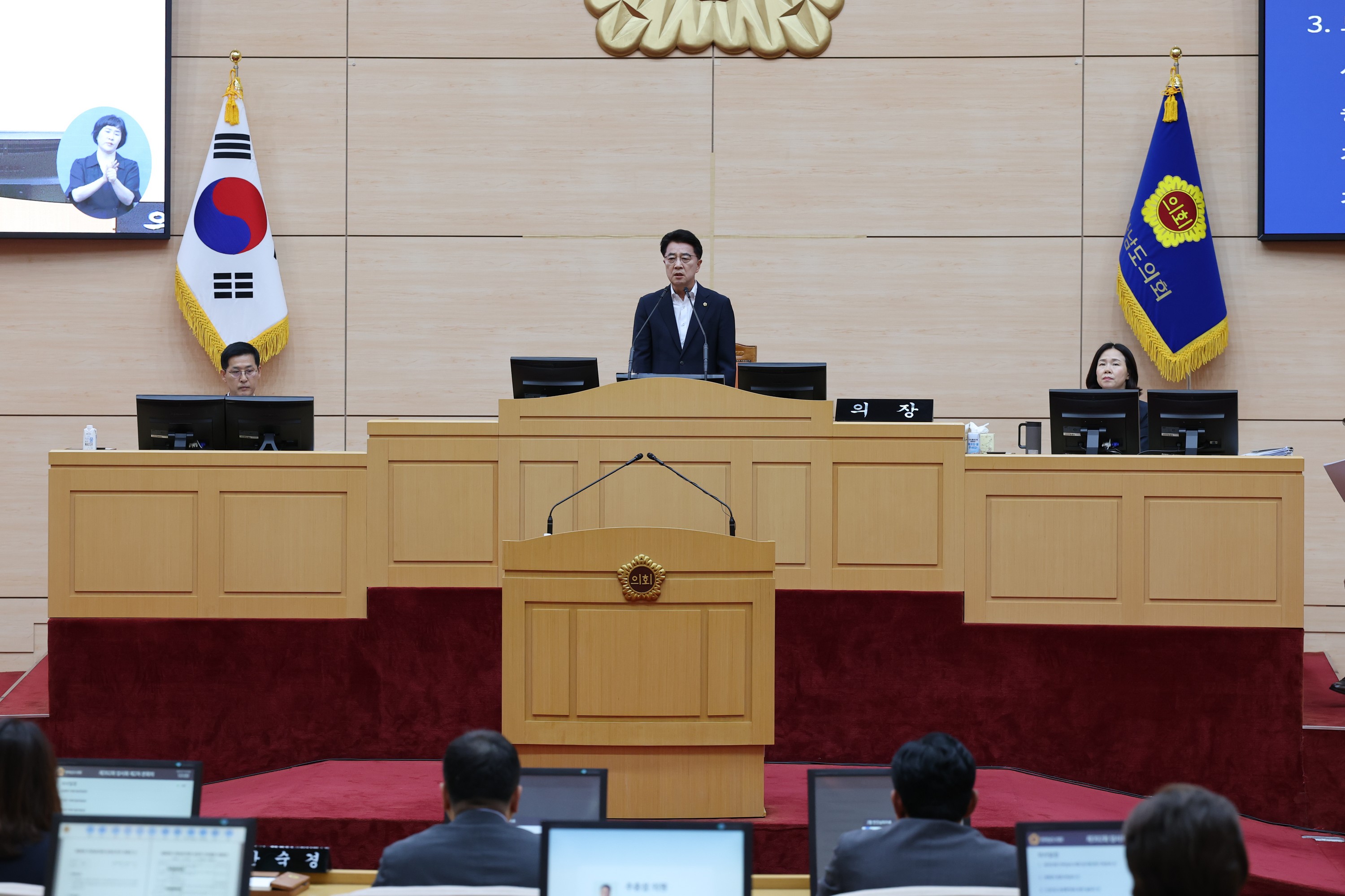 제392회 임시회 제2차 본회의 도정 및 교육행정 질문 첨부이미지 : 25년07월18일 제392회 임시회 제2차 본회의 도정 및 교육행정 질문 - 018.jpg