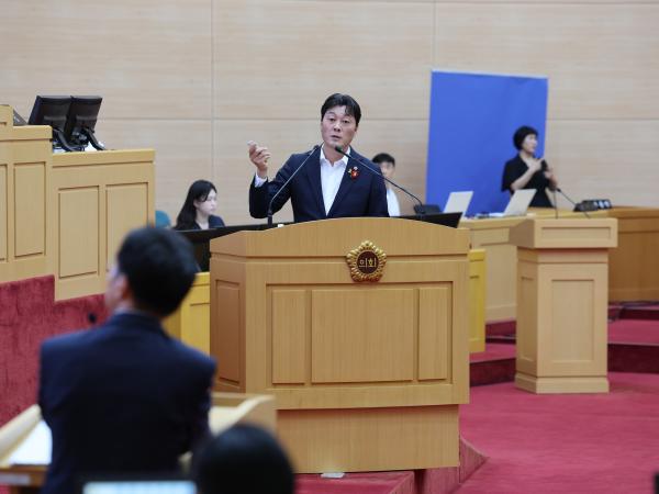제392회 임시회 제2차 본회의 도정 및 교육행정 질문 첨부이미지 : 25년07월18일 제392회 임시회 제2차 본회의 도정 및 교육행정 질문 - 057.jpg