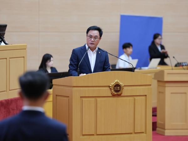 제392회 임시회 제2차 본회의 도정 및 교육행정 질문 첨부이미지 : 25년07월18일 제392회 임시회 제2차 본회의 도정 및 교육행정 질문 - 088.jpg