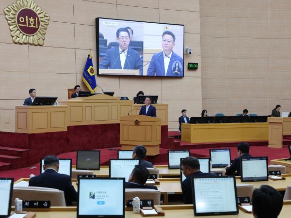제392회 임시회 제2차 본회의 도정 및 교육행정 질문 첨부이미지 : 25년07월18일 제392회 임시회 제2차 본회의 도정 및 교육행정 질문 - 023.jpg