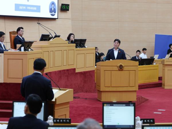 제392회 임시회 제2차 본회의 도정 및 교육행정 질문 첨부이미지 : 25년07월18일 제392회 임시회 제2차 본회의 도정 및 교육행정 질문 - 063.jpg
