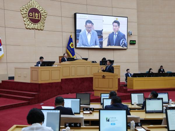 제392회 임시회 제2차 본회의 도정 및 교육행정 질문 첨부이미지 : 25년07월18일 제392회 임시회 제2차 본회의 도정 및 교육행정 질문 - 051.jpg