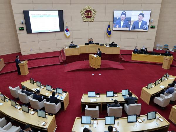 제392회 임시회 제2차 본회의 도정 및 교육행정 질문 첨부이미지 : 25년07월18일 제392회 임시회 제2차 본회의 도정 및 교육행정 질문 - 029.jpg