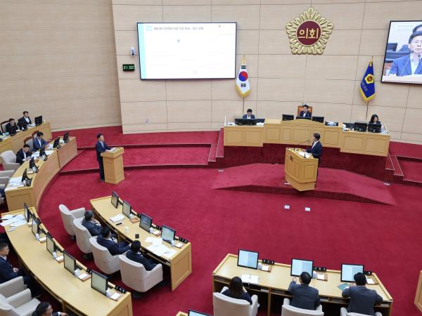 제392회 임시회 제2차 본회의 도정 및 교육행정 질문 첨부이미지 : 25년07월18일 제392회 임시회 제2차 본회의 도정 및 교육행정 질문 - 013.jpg