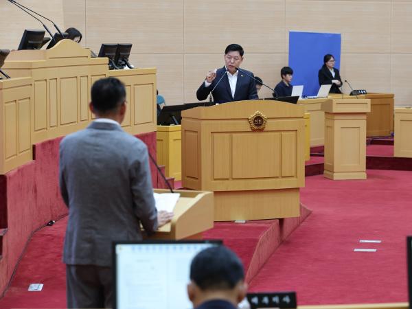 제392회 임시회 제2차 본회의 도정 및 교육행정 질문 첨부이미지 : 25년07월18일 제392회 임시회 제2차 본회의 도정 및 교육행정 질문 - 023.jpg