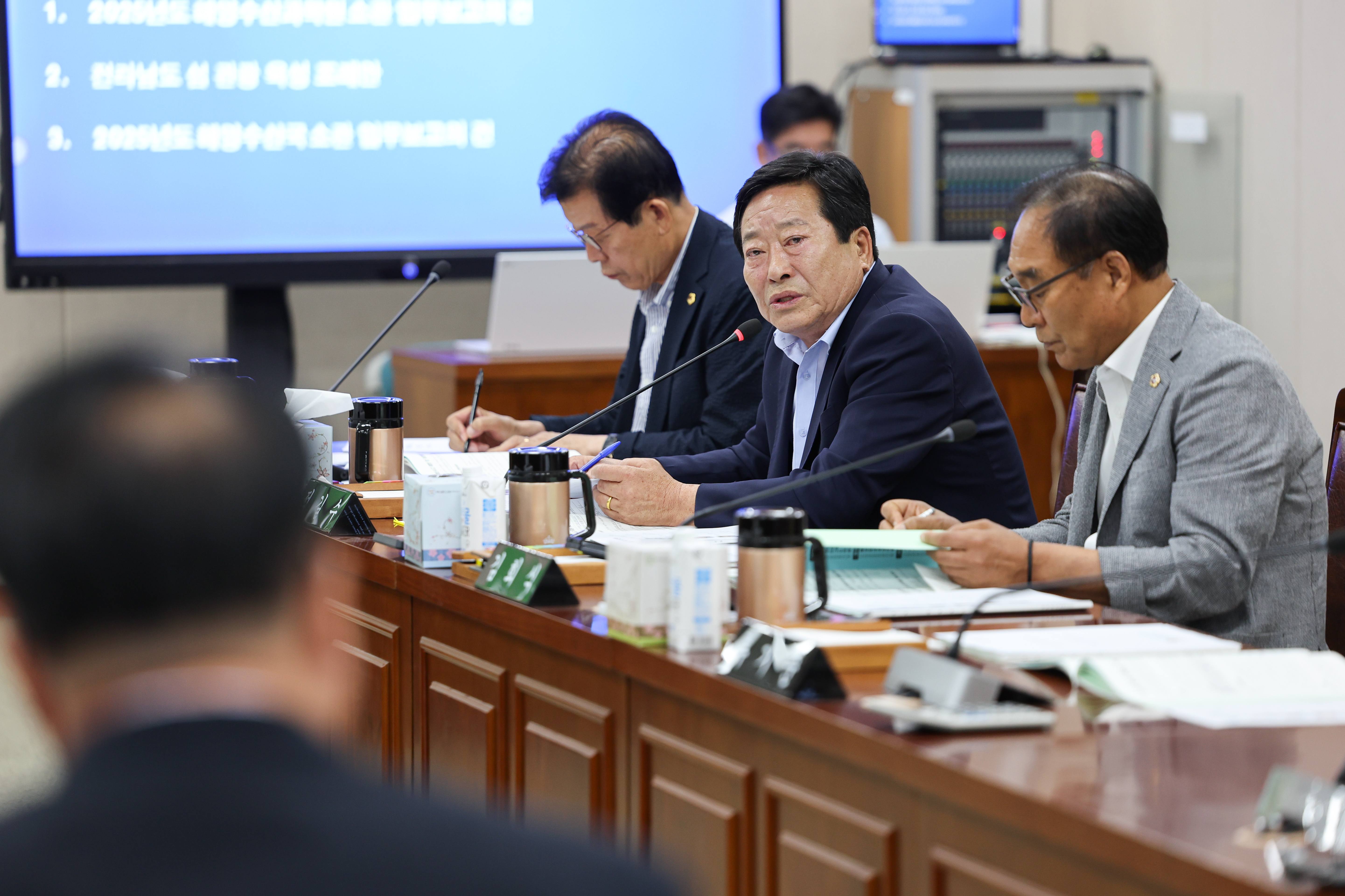 제392회 임시회 농수산위원회 업무보고 첨부이미지 : 25년07월14일 제392회 임시회 농수산위원회 업무보고 (9).jpg