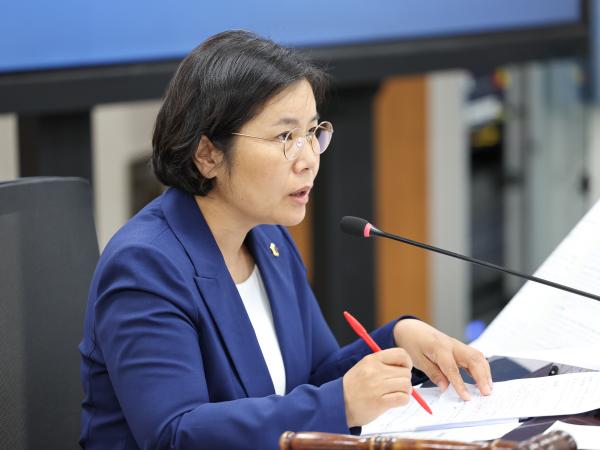 제392회 임시회 경제관광위원회 업무보고 첨부이미지 : ２５년07월14일 제392회 임시회 경제관광위원회 업무보고 (39).jpg