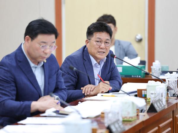 제392회 임시회 경제관광위원회 업무보고 첨부이미지 : ２５년07월14일 제392회 임시회 경제관광위원회 업무보고 (20).jpg