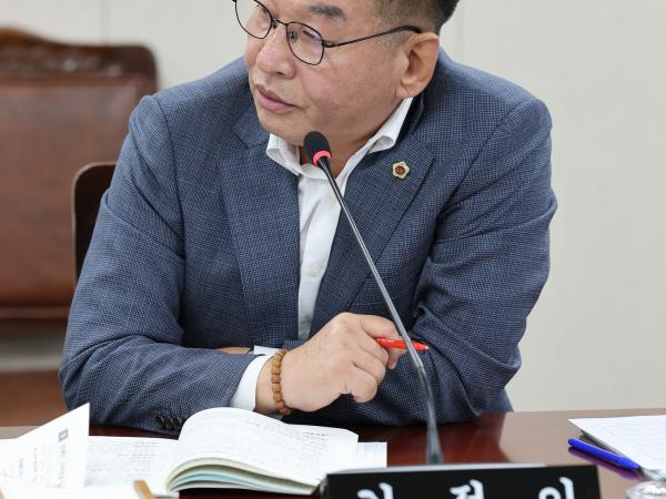 제392회 임시회 보건복지환경위원회 업무보고 첨부이미지 : 25년07월14일 제392회 임시회 보건복지환경위원회 업무보고 - 048.jpg