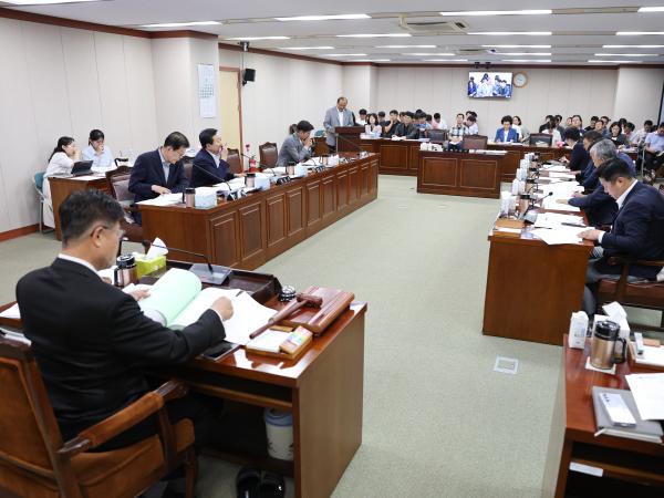 제392회 임시회 농수산위원회 업무보고 첨부이미지 : 25년07월11일 제392회 임시회 농수산위원회 업무보고 (19).jpg