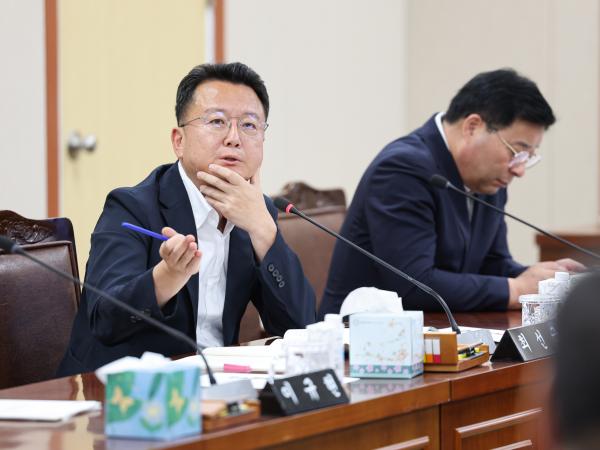 제392회 임시회 경제관광위원회 업무보고 첨부이미지 : 25년07월10일 제392회 임시회 경제관광위원회 업무보고 (40).jpg