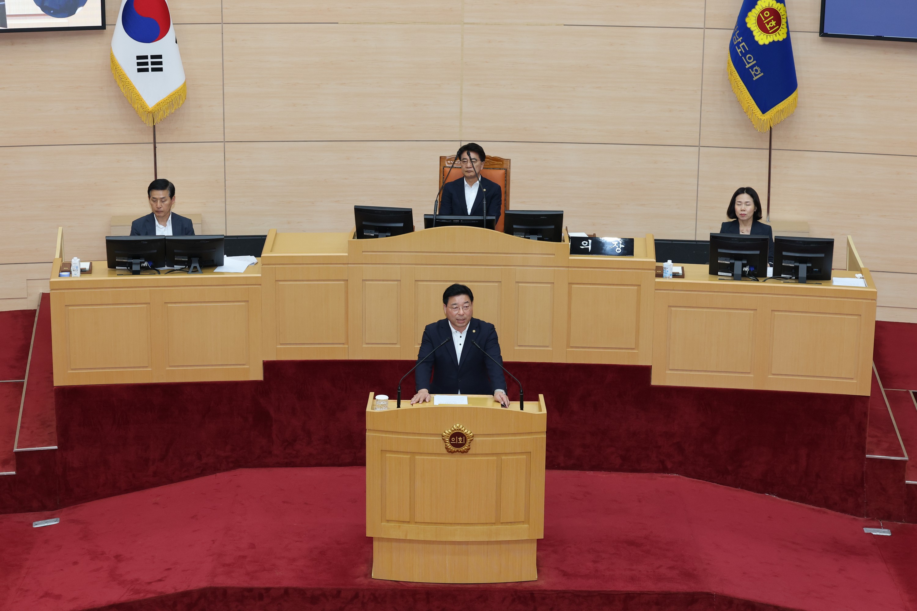 제392회 임시회 제1차 본회의 첨부이미지 : 25년07월10일 제392회 임시회 제1차 본회의 - 171.jpg