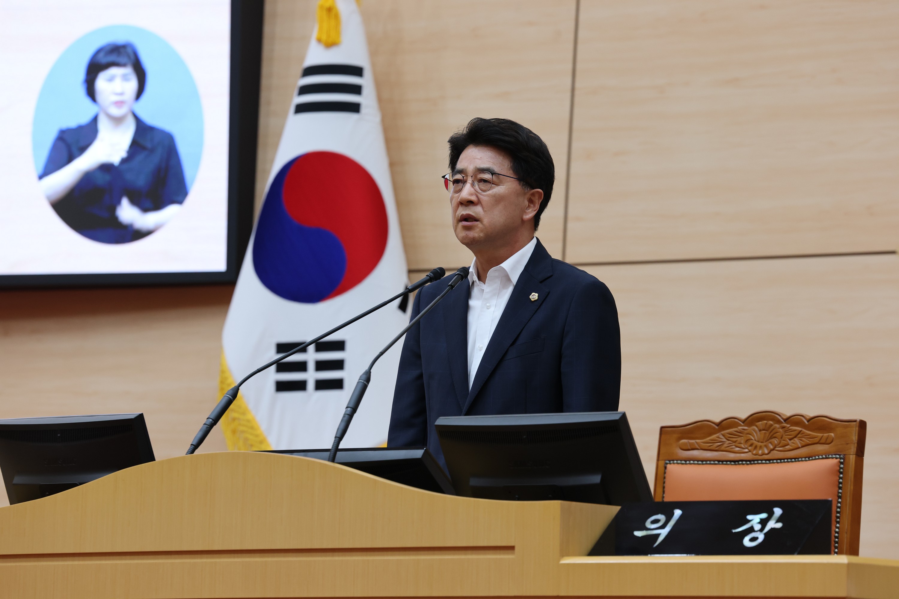 제392회 임시회 제1차 본회의 첨부이미지 : 25년07월10일 제392회 임시회 제1차 본회의 - 100.jpg