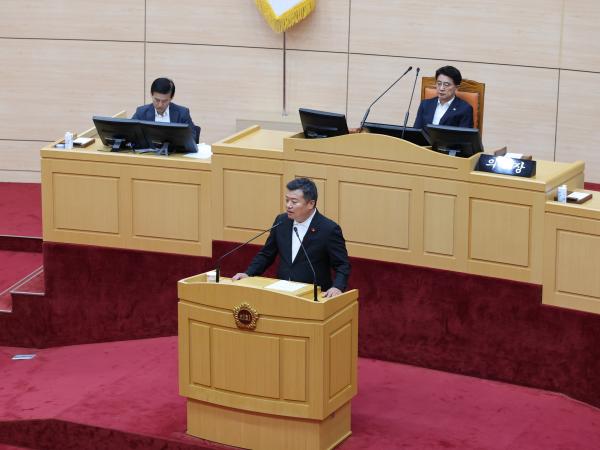 제392회 임시회 제1차 본회의 첨부이미지 : 25년07월10일 제392회 임시회 제1차 본회의 - 143.jpg