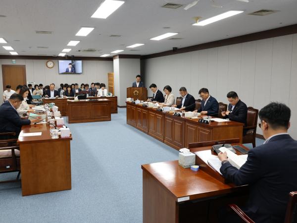 제392회 임시회 의회운영위원회 업무보고 첨부이미지 : 25년07월10일 제392회 임시회 의회운영위원회 업무보고 - 020.jpg