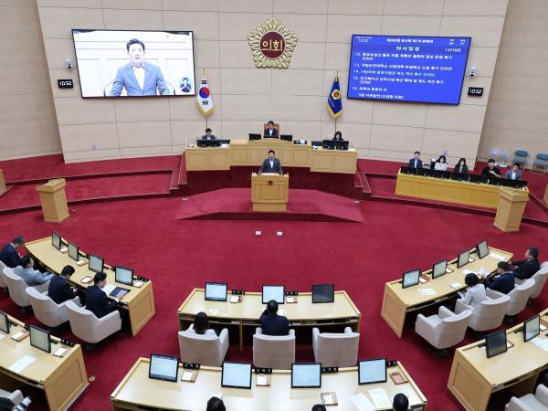 제392회 임시회 제1차 본회의 첨부이미지 : 25년07월10일 제392회 임시회 제1차 본회의 - 149.jpg