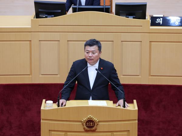 제392회 임시회 제1차 본회의 첨부이미지 : 25년07월10일 제392회 임시회 제1차 본회의 - 135.jpg
