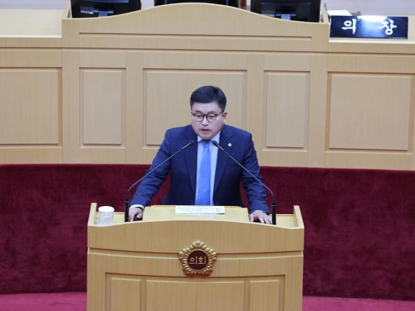 제392회 임시회 제1차 본회의 첨부이미지 : 25년07월10일 제392회 임시회 제1차 본회의 - 156.jpg