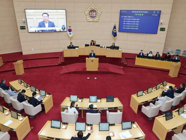 제392회 임시회 제1차 본회의 첨부이미지 : 25년07월10일 제392회 임시회 제1차 본회의 - 181.jpg