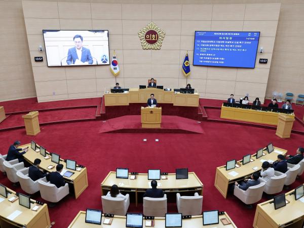 제392회 임시회 제1차 본회의 첨부이미지 : 25년07월10일 제392회 임시회 제1차 본회의 - 155.jpg