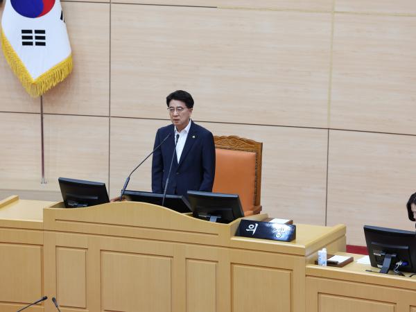 제392회 임시회 제1차 본회의 첨부이미지 : 25년07월10일 제392회 임시회 제1차 본회의 - 077.jpg