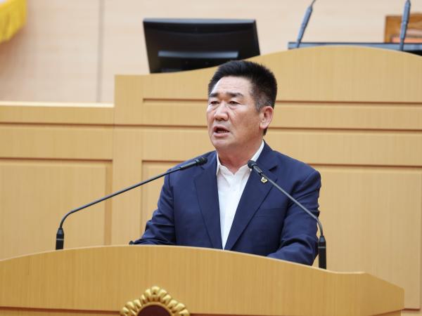 제392회 임시회 제1차 본회의 첨부이미지 : 25년07월10일 제392회 임시회 제1차 본회의 - 048.jpg