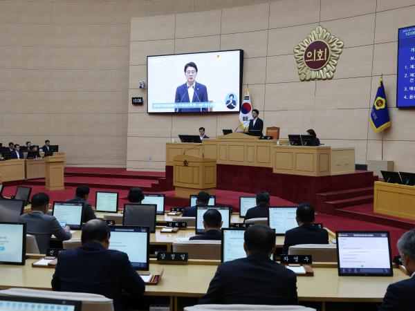 제392회 임시회 제1차 본회의 첨부이미지 : 25년07월10일 제392회 임시회 제1차 본회의 - 098.jpg