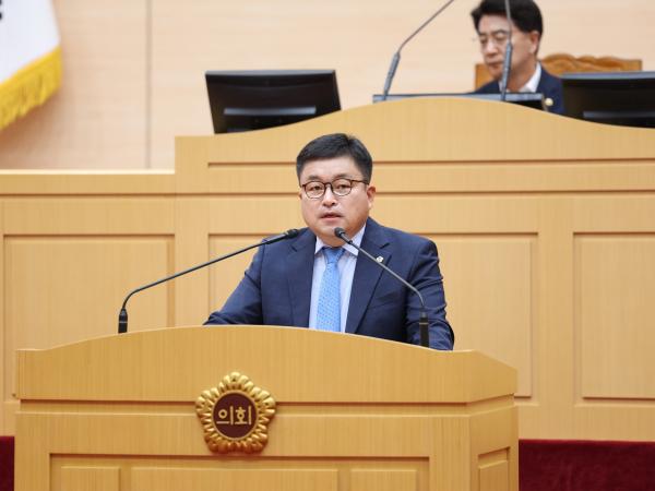 제392회 임시회 제1차 본회의 첨부이미지 : 25년07월10일 제392회 임시회 제1차 본회의 - 040.jpg
