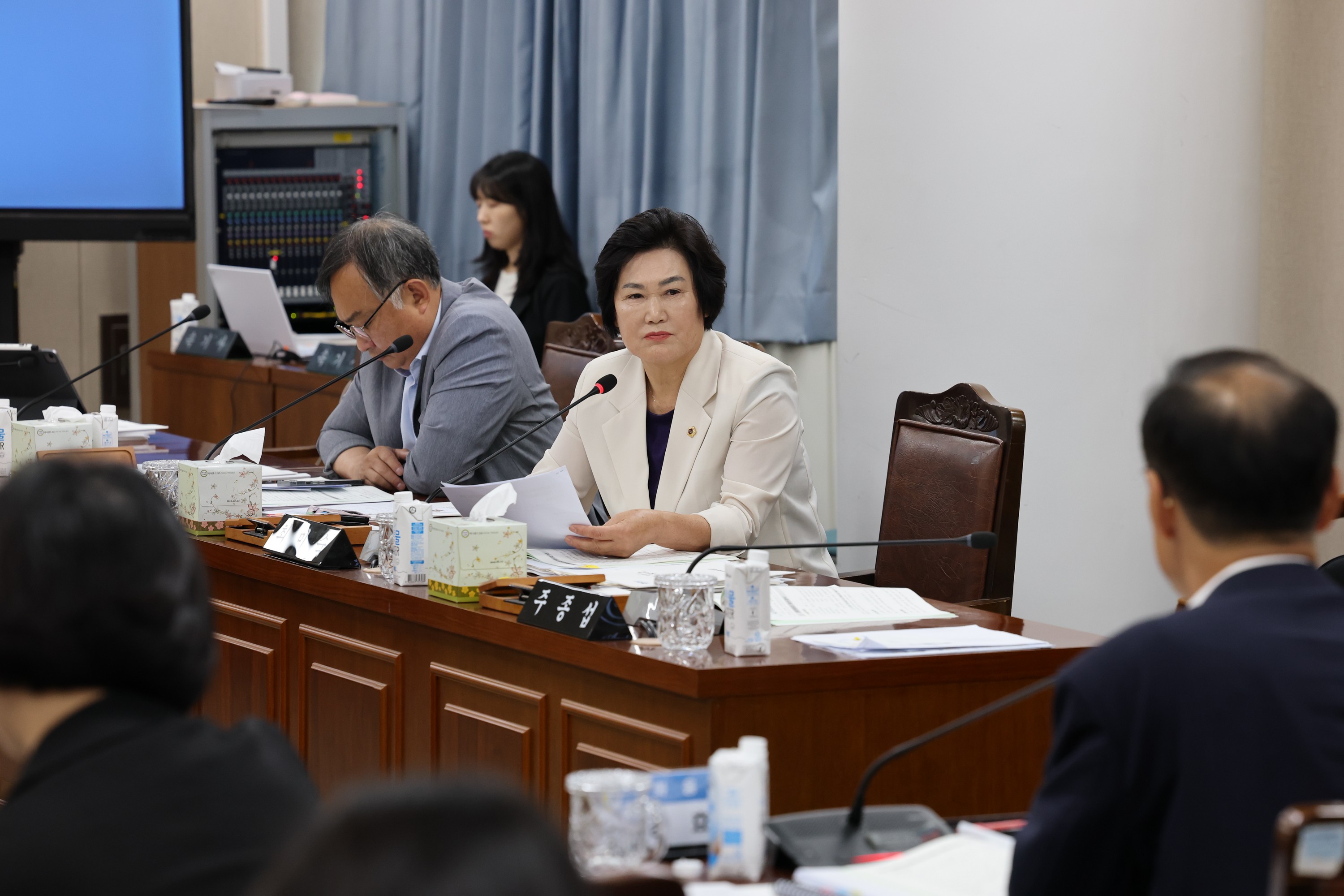 제392회 임시회 경제관광문화위원회 업무보고 첨부이미지 : 25년07월15일 제392회 임시회 경제관광문화위원회 업무보고 - 049.jpg