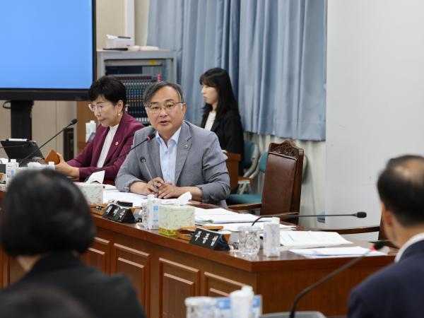 제392회 임시회 경제관광문화위원회 업무보고 첨부이미지 : 25년07월15일 제392회 임시회 경제관광문화위원회 업무보고 - 063.jpg