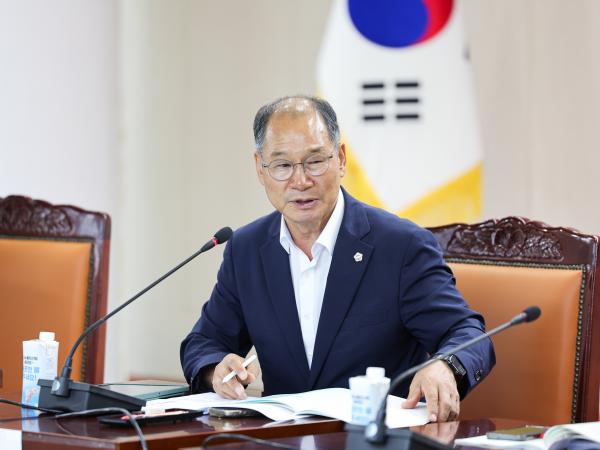 농작물 재해보험의 현황과 제도개선을 위한 정책토론회 첨부이미지 : 25년07월15일 농작물 재해보험의 현황과 제도개선을 위한 정책토론회 (21).jpg