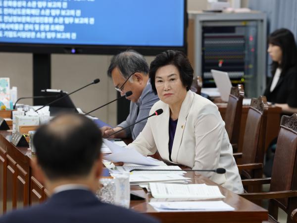 제392회 임시회 경제관광문화위원회 업무보고 첨부이미지 : 25년07월15일 제392회 임시회 경제관광문화위원회 업무보고 - 050.jpg