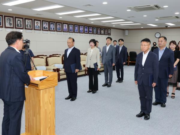 2025년 하반기 임용장 수여식 첨부이미지 : 25년07월01일 2025년 하반기 임용장 수여식 - 021.jpg