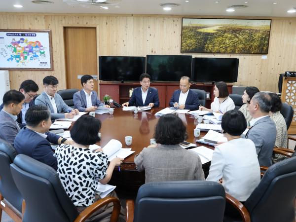 7월 월례 정책회의 및 업무보고 첨부이미지 : 25년07월03일 7월 월례 정책회의 및 업무보고 - 001.jpg