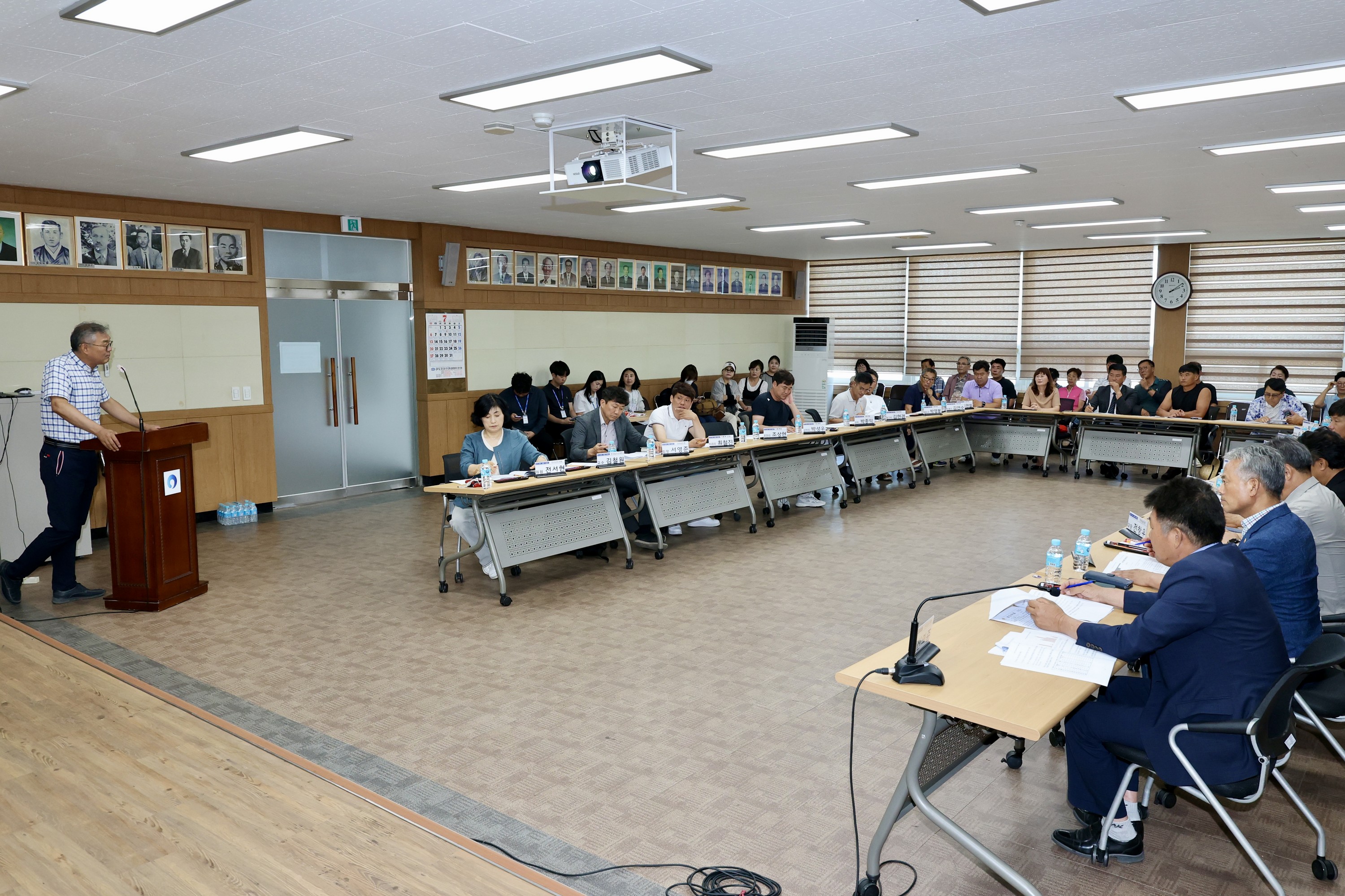 '수산업 면허제도 개선방안 연구회' 정책연구용역 중간보고회&어업인 간담회 첨부이미지 : 25년07월31일 ‘수산업 면허제도 개선방안 연구회‘ 정책연구용역 중간보고회&어업인 간담회 - 024.jpg