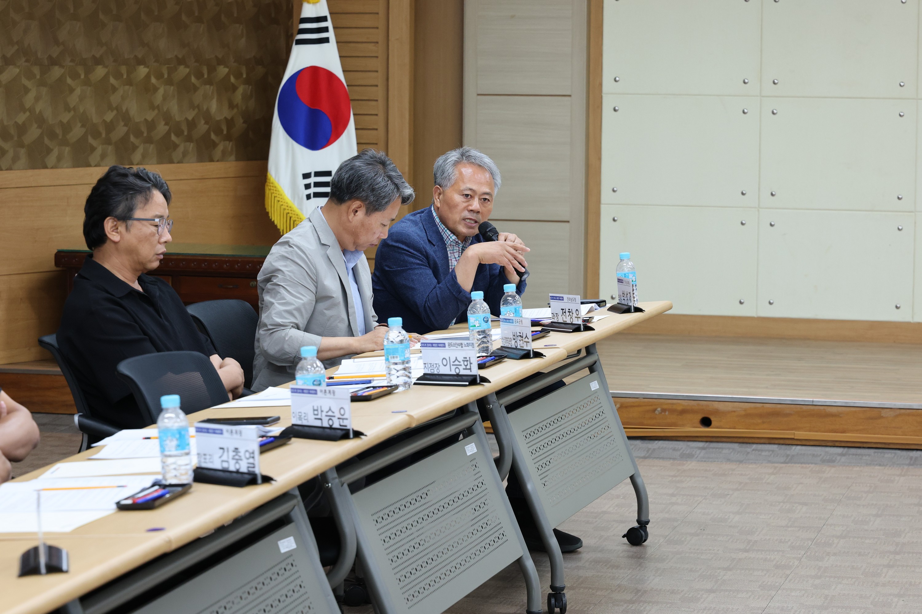 '수산업 면허제도 개선방안 연구회' 정책연구용역 중간보고회&어업인 간담회 첨부이미지 : 25년07월31일  ‘수산업 면허제도 개선방안 연구회‘ 정책연구용역 중간보고회&어업인 간담회 - 003.jpg