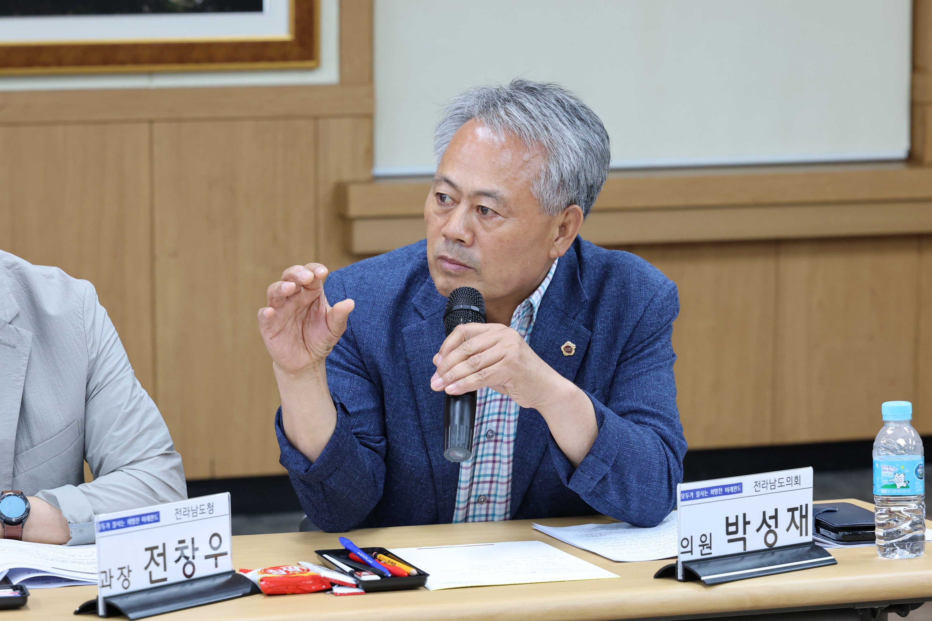 '수산업 면허제도 개선방안 연구회' 정책연구용역 중간보고회&어업인 간담회 첨부이미지 : 25년07월31일  ‘수산업 면허제도 개선방안 연구회‘ 정책연구용역 중간보고회&어업인 간담회 - 005.jpg