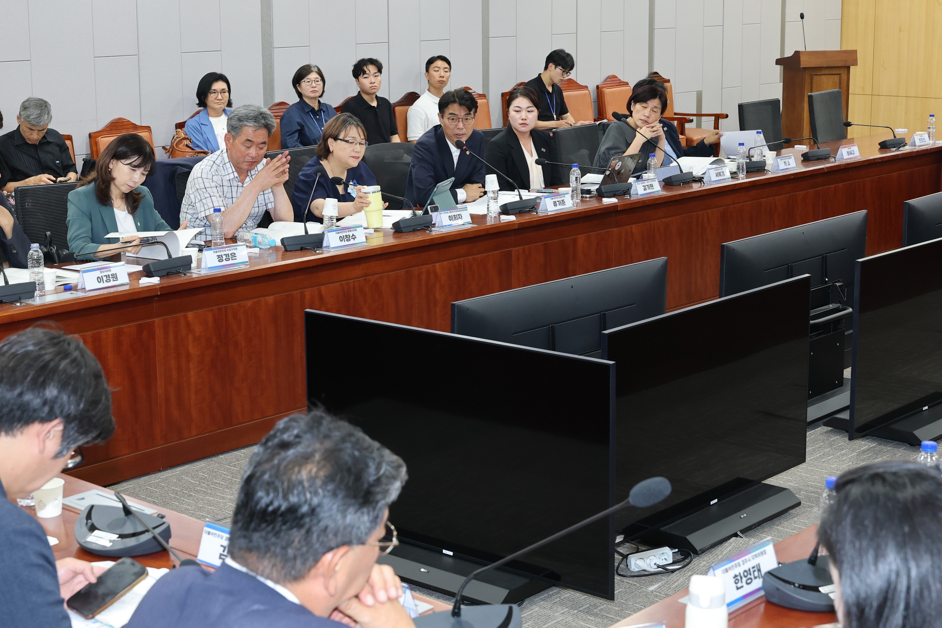 광역·기초의회 선거제 개혁 시범사업 확대를 위한 토론회 첨부이미지 : 25년07월30일 광역·기초의회 선거제 개혁 시범사업 확대를 위한 토론회 - 034.jpg