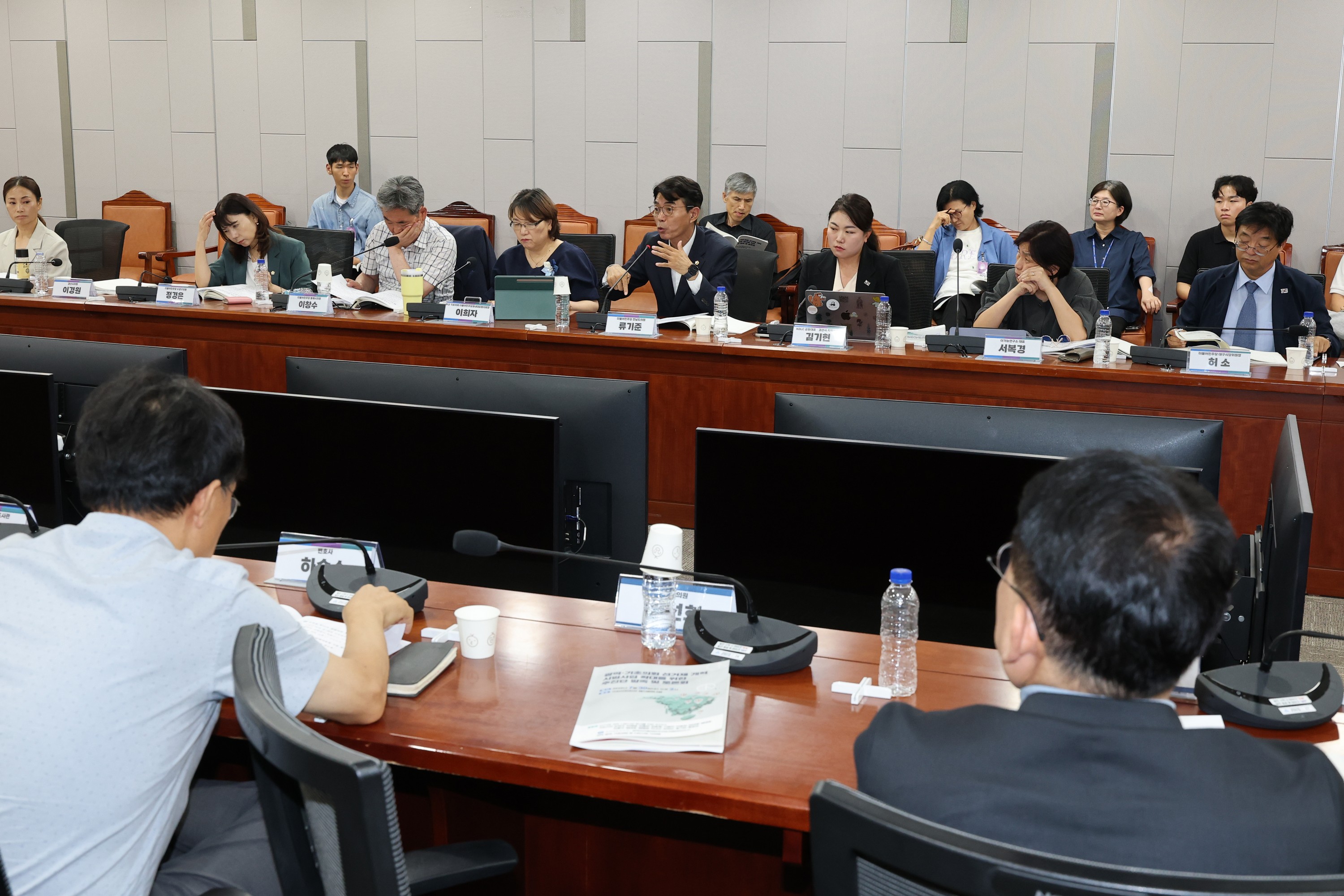 광역·기초의회 선거제 개혁 시범사업 확대를 위한 토론회 첨부이미지 : 25년07월30일 광역·기초의회 선거제 개혁 시범사업 확대를 위한 토론회 - 046.jpg