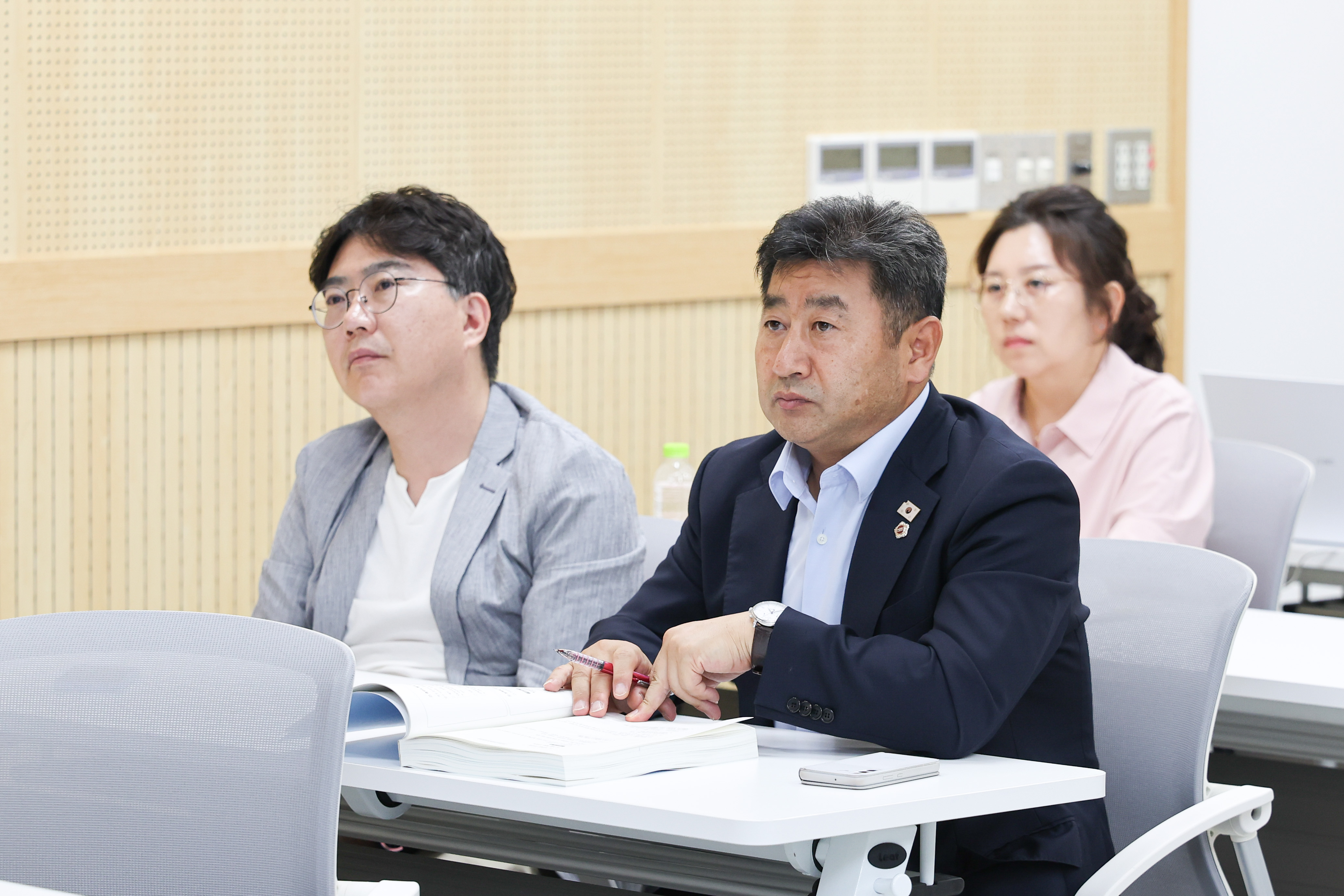 제2기 전라남도의회 의정 아카데미 수료식 첨부이미지 : 25년09월26일 제2기 전라남도의회 의정 아카데미 수료식 (3).jpg