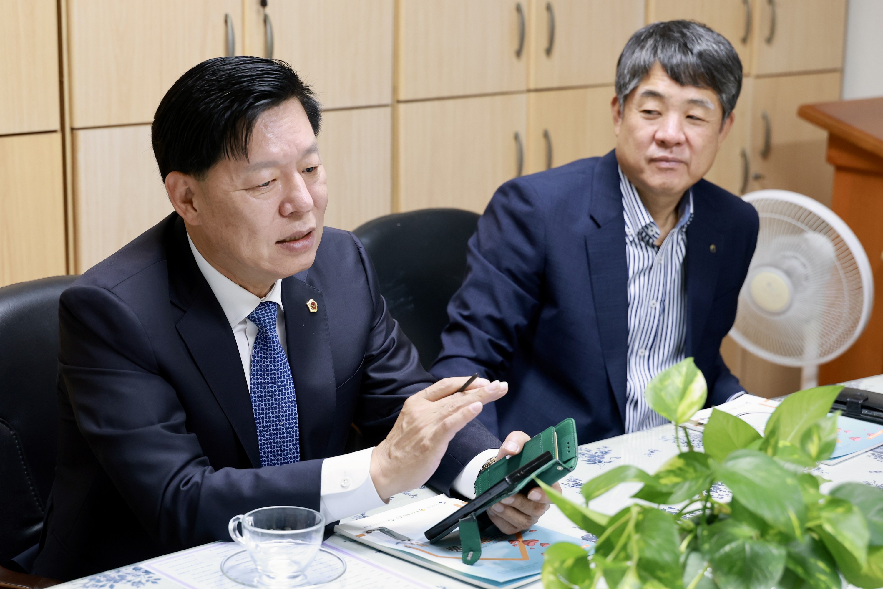 추석 명절 맞이 사회복지시설 위문 첨부이미지 : 25년09월22일 추석 명절 맞이 사회복지시설 위문 - 020.jpg