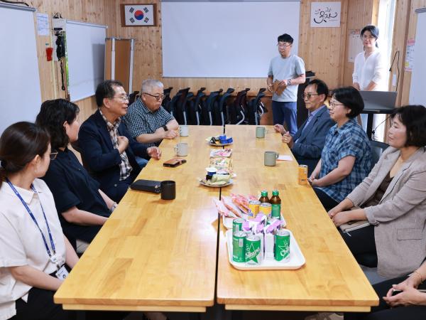 추석 명절 맞이 사회복지시설 위문 첨부이미지 : 25년09월22일 추석 명절 맞이 사회복지시설 위문 - 019.jpg