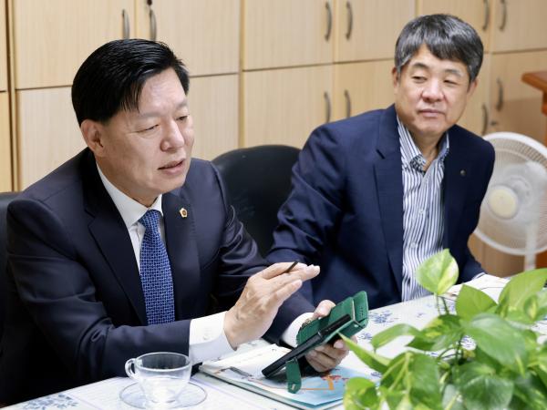 추석 명절 맞이 사회복지시설 위문 첨부이미지 : 25년09월22일 추석 명절 맞이 사회복지시설 위문 - 020.jpg