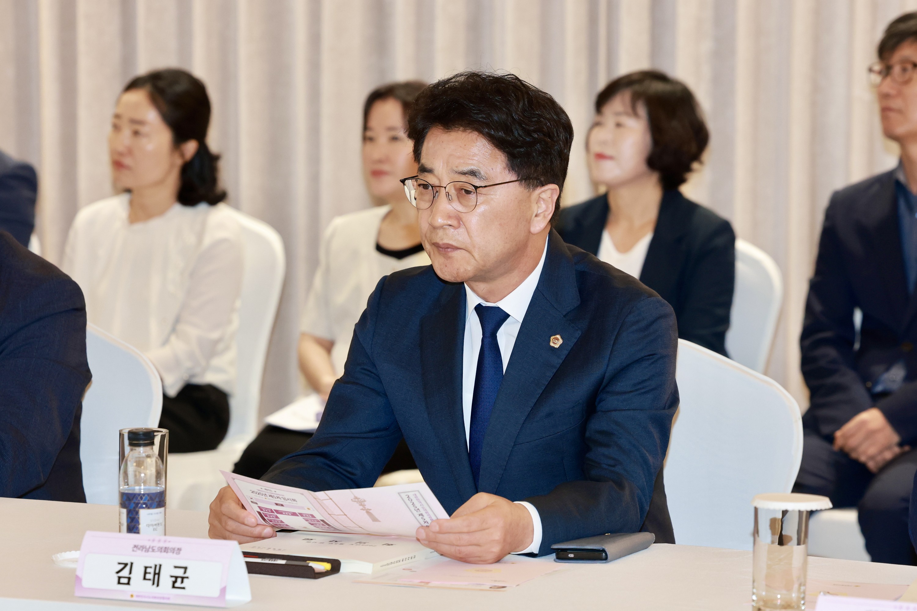 대한민국시도의회의장협의회 제5차 임시회 첨부이미지 : 25년09월23일 대한민국시도의회의장협의회 제5차 임시회 - 012.jpg