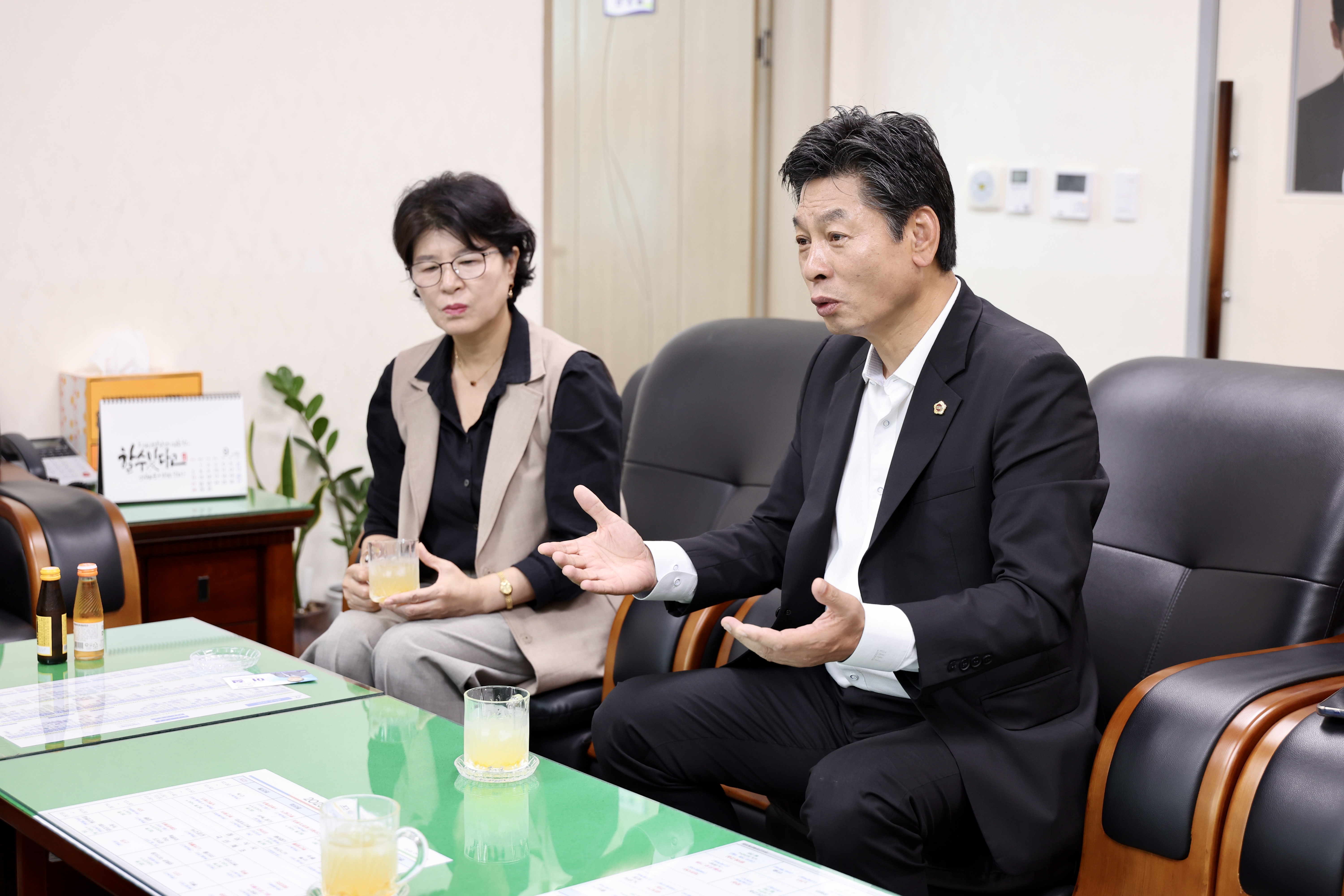 추석 명절 맞이 위문 '완도군장애인복지관' 첨부이미지 : 25년09월24일 추석 명절 맞이 위문 ‘완도군장애인복지관‘_03.jpg
