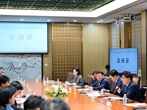 국회 입법박람회 지방의회 라운드테이블 첨부이미지 : 25년09월24일 국회 입법박람회 지방의회 라운드테이블 - 007.jpg