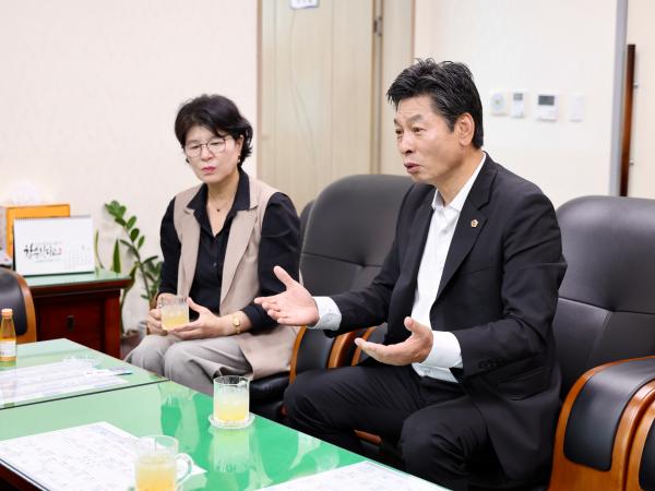 추석 명절 맞이 위문 '완도군장애인복지관' 첨부이미지 : 25년09월24일 추석 명절 맞이 위문 ‘완도군장애인복지관‘_03.jpg