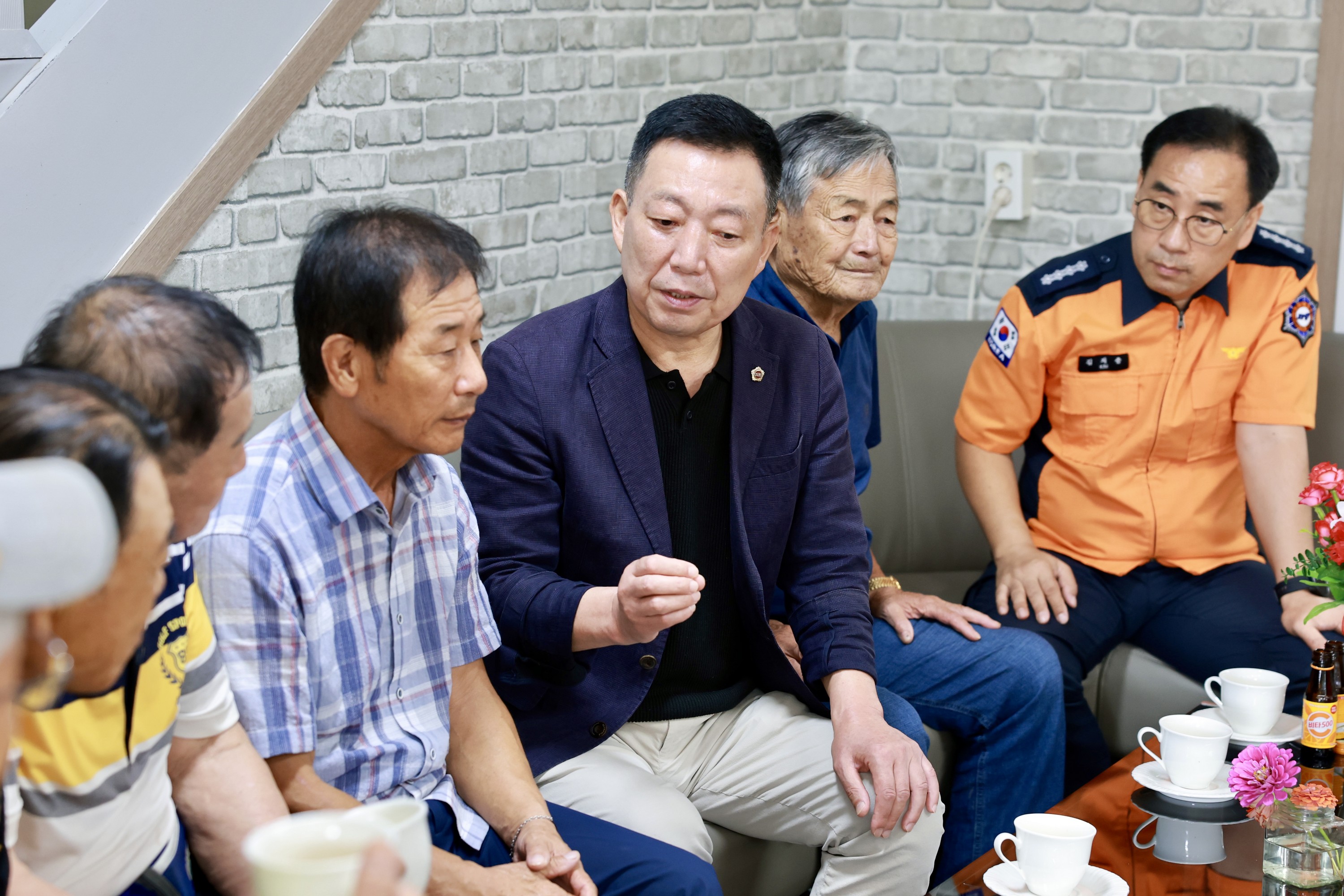 추석 명절 맞이 사회복지시설 위문 첨부이미지 : 25년09월29일 추석 명절 맞이 사회복지시설 위문 - 013.jpg