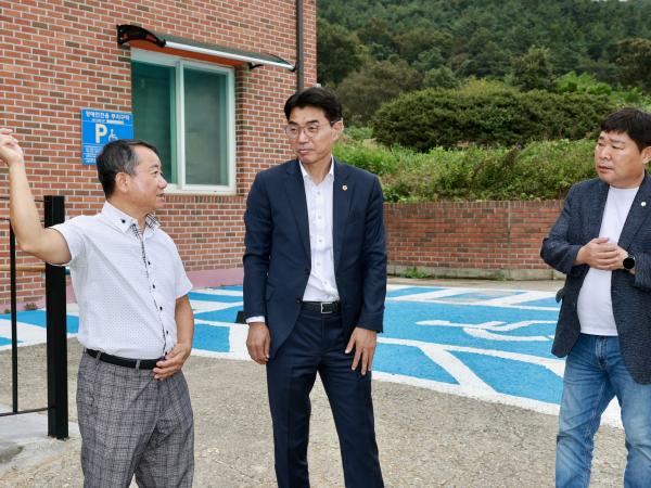 추석 명절 맞이 사회복지시설 위문 첨부이미지 : 25년09월29일 추석 명절 맞이 사회복지시설 위문 - 003.jpg