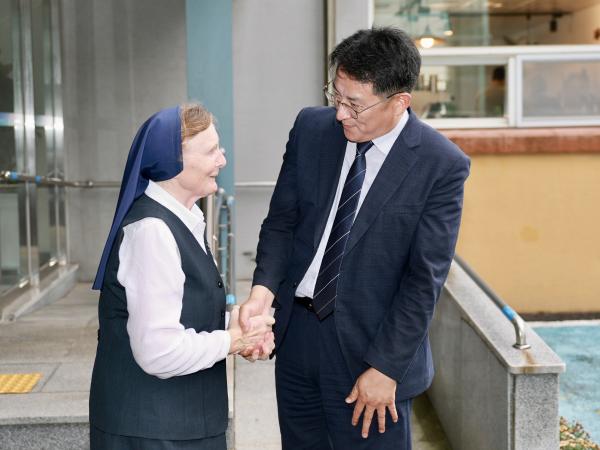 25년09월25일 추석 명절 맞이 사회복지시설 위문 - 014 4